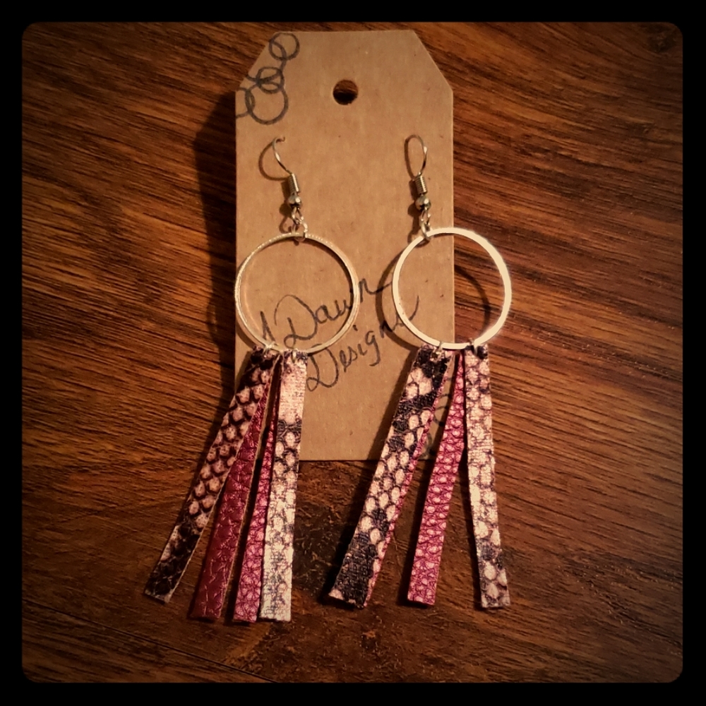 Snakeskin in pinks earrings